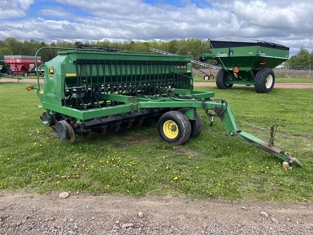 Image of John Deere 1560 equipment image 2