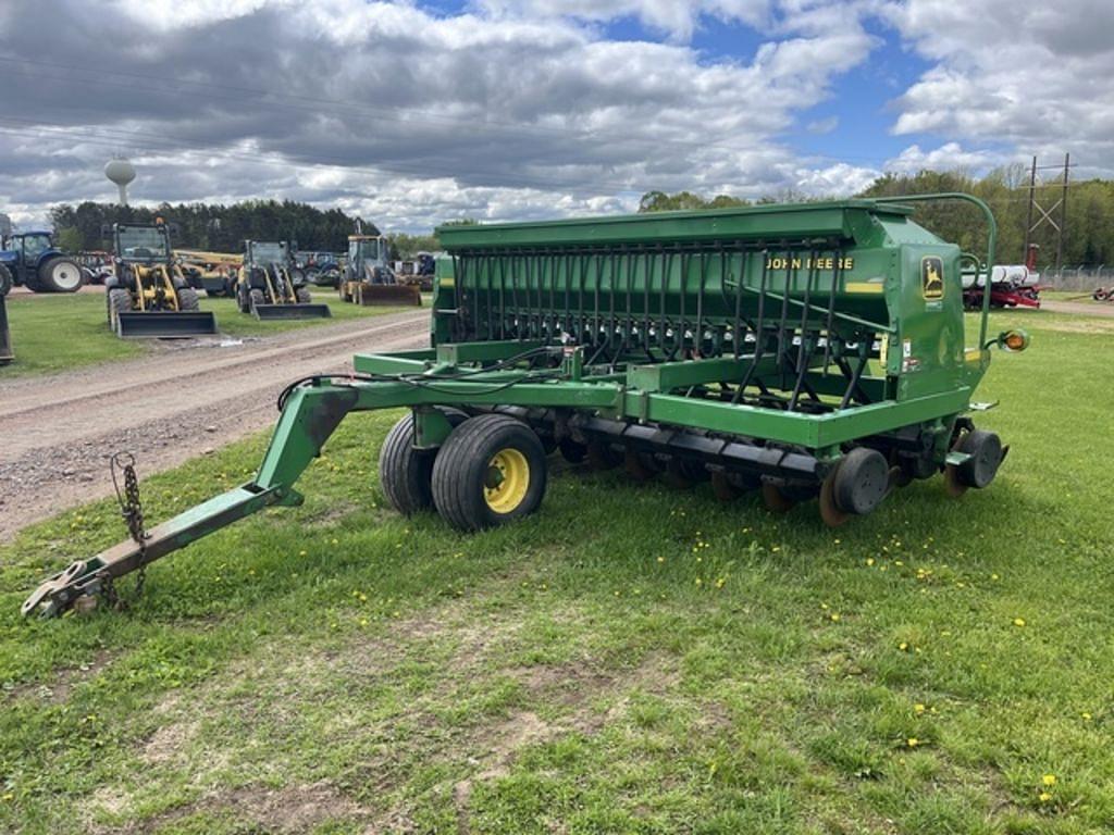 Image of John Deere 1560 Primary image