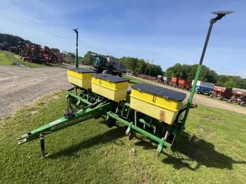 Main image John Deere 1750