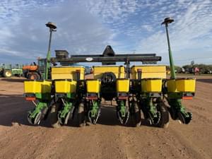 John Deere 1750 Image