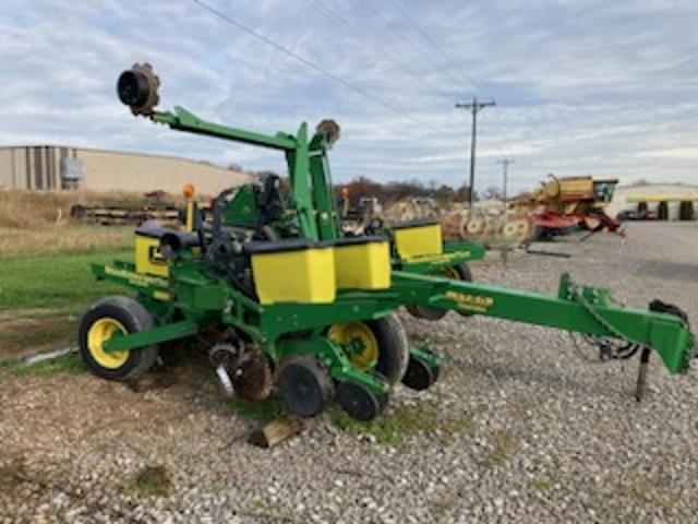 Image of John Deere 1760 equipment image 3