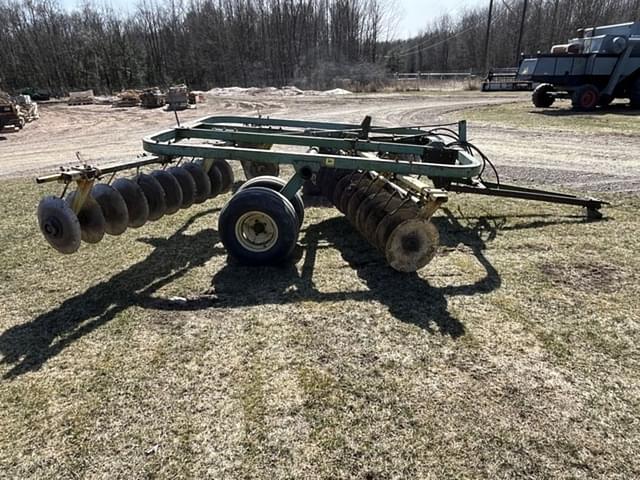 Image of John Deere 210 equipment image 3