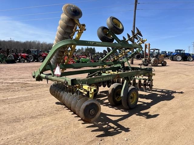 Image of John Deere T0220 equipment image 4