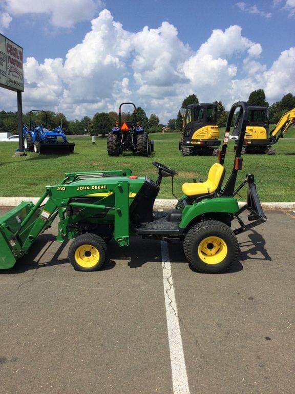 Image of John Deere 2210 equipment image 1