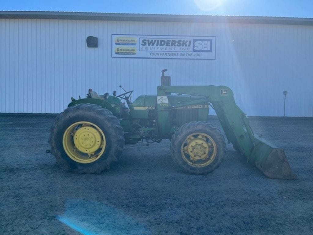 1981 John Deere 2240 Equipment Image0