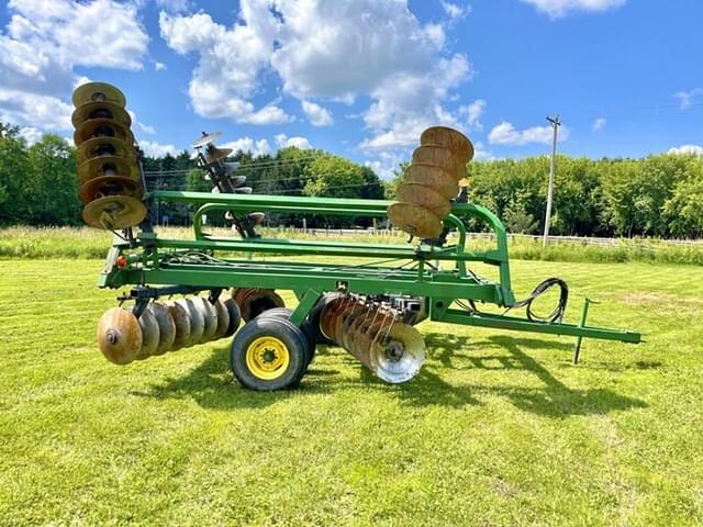 Image of John Deere 230 equipment image 2