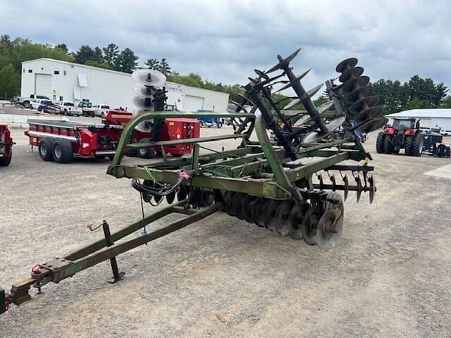 Image of John Deere 230 equipment image 1