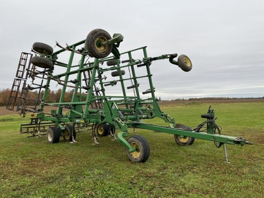 2009 John Deere 2410 Equipment Image0