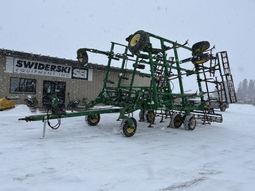 2009 John Deere 2410 Equipment Image0