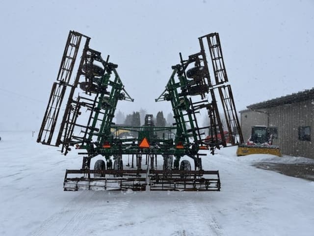 Image of John Deere 2410 equipment image 3