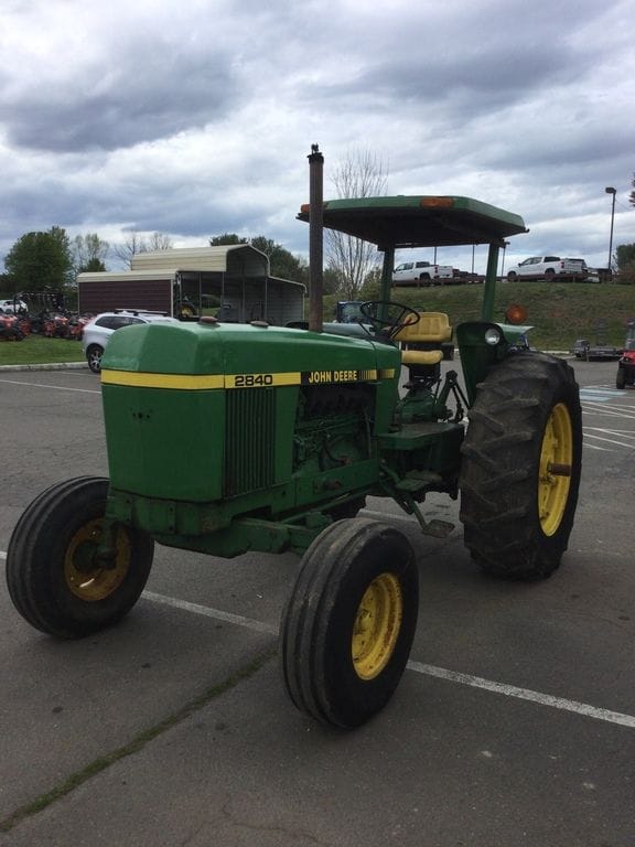 Main image John Deere 2840