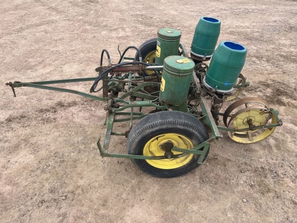 John Deere 290 Equipment Image0