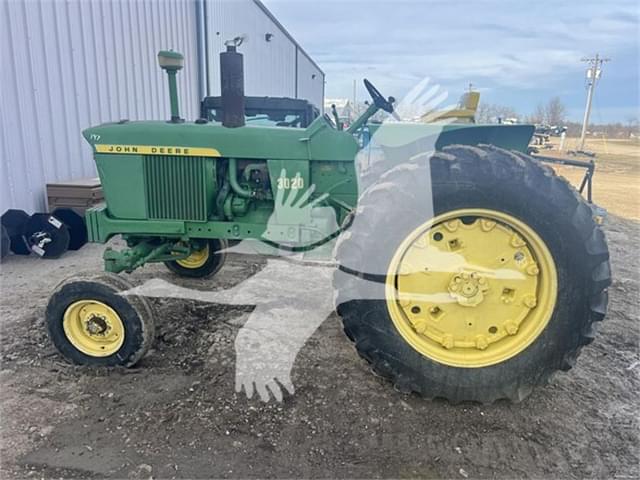 Image of John Deere 3020 equipment image 1