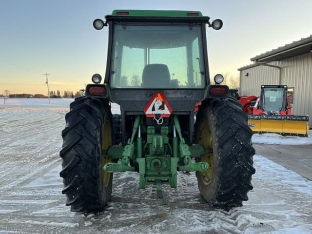 Image of John Deere 3155 equipment image 3