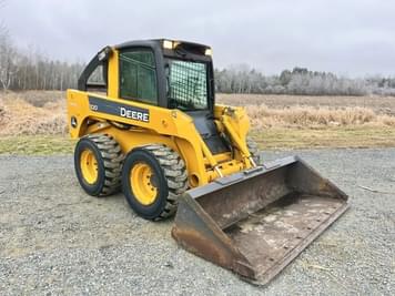 Main image John Deere 320