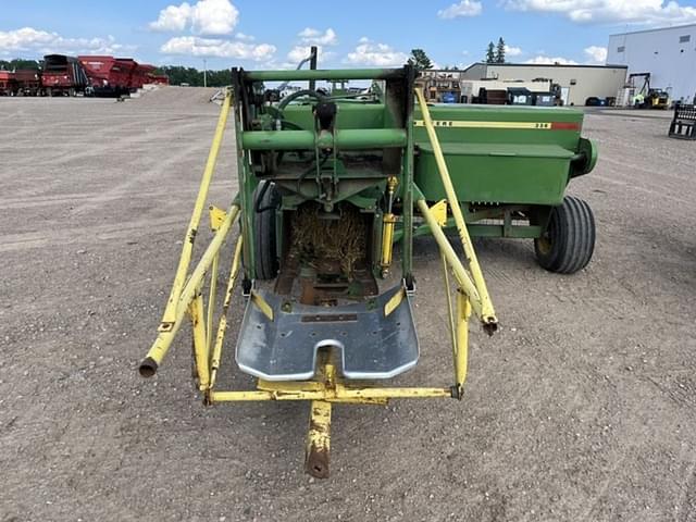 Image of John Deere 336 equipment image 4