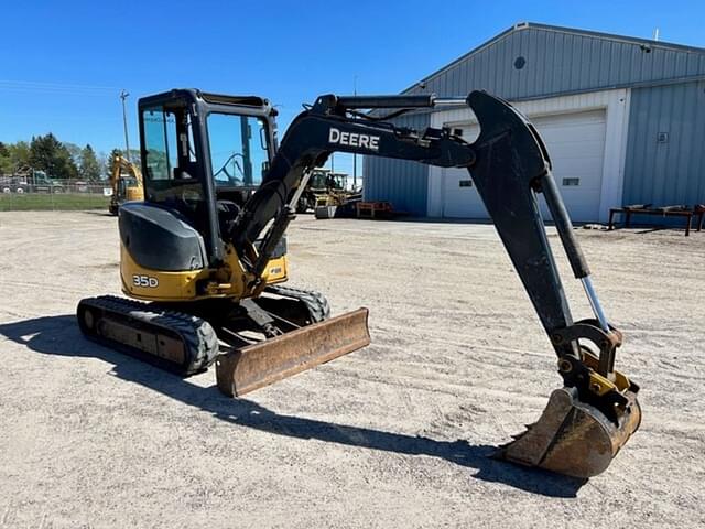 Image of John Deere 35D equipment image 2