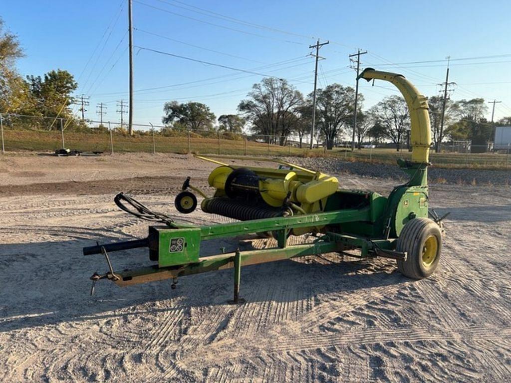 Image of John Deere 3950 Primary image