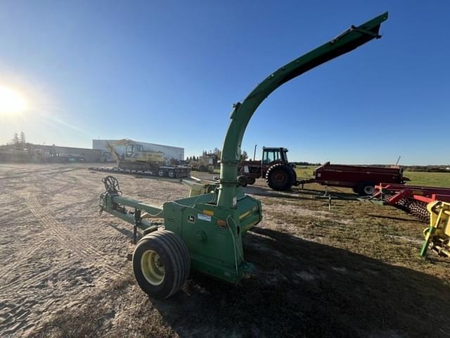 Image of John Deere 3950 equipment image 2