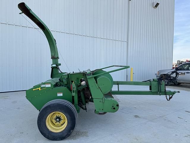 Image of John Deere 3955 equipment image 1