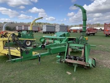 Main image John Deere 3975