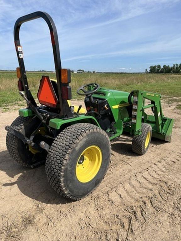 Image of John Deere 4115 equipment image 2