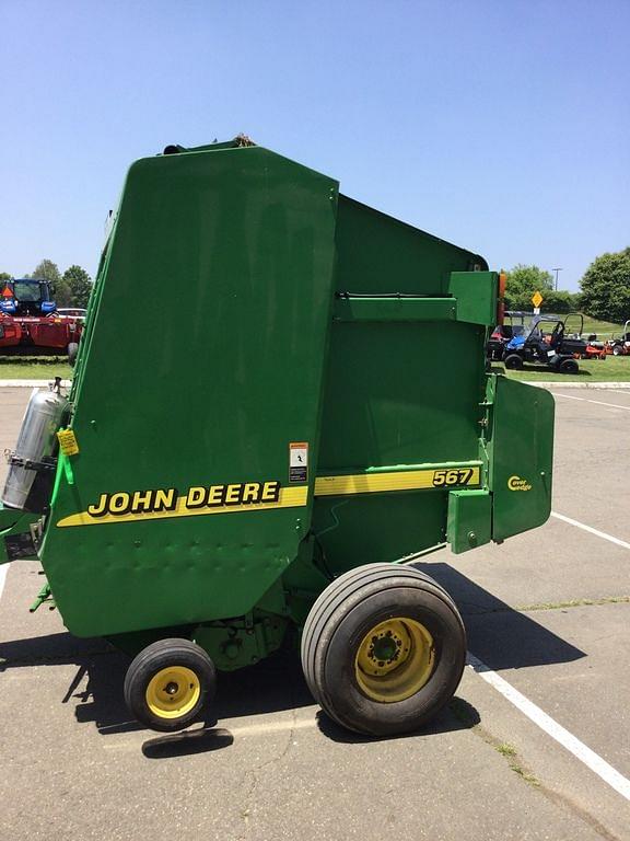 Image of John Deere 567 equipment image 1