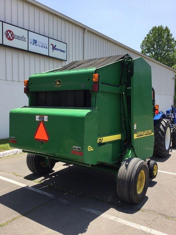 Image of John Deere 567 equipment image 3