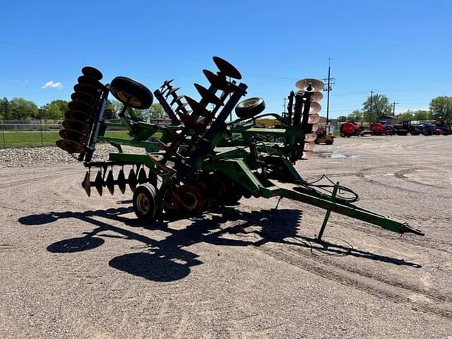 Image of John Deere 630 equipment image 2