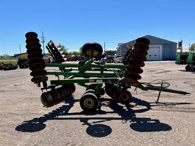 Image of John Deere 630 equipment image 3