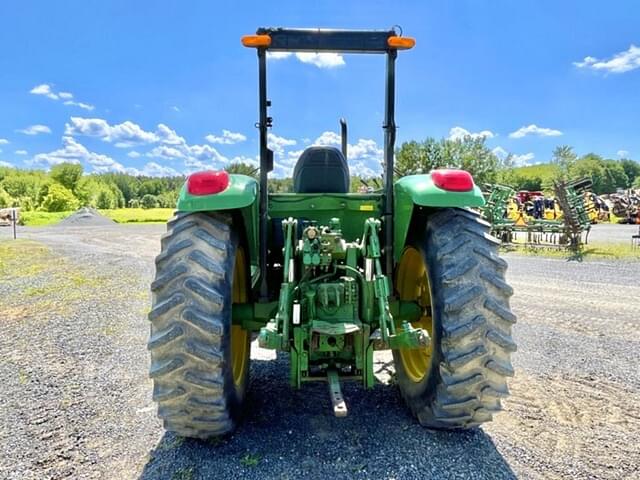 Image of John Deere 6320 equipment image 4