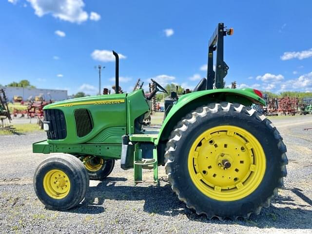 Image of John Deere 6320 equipment image 3