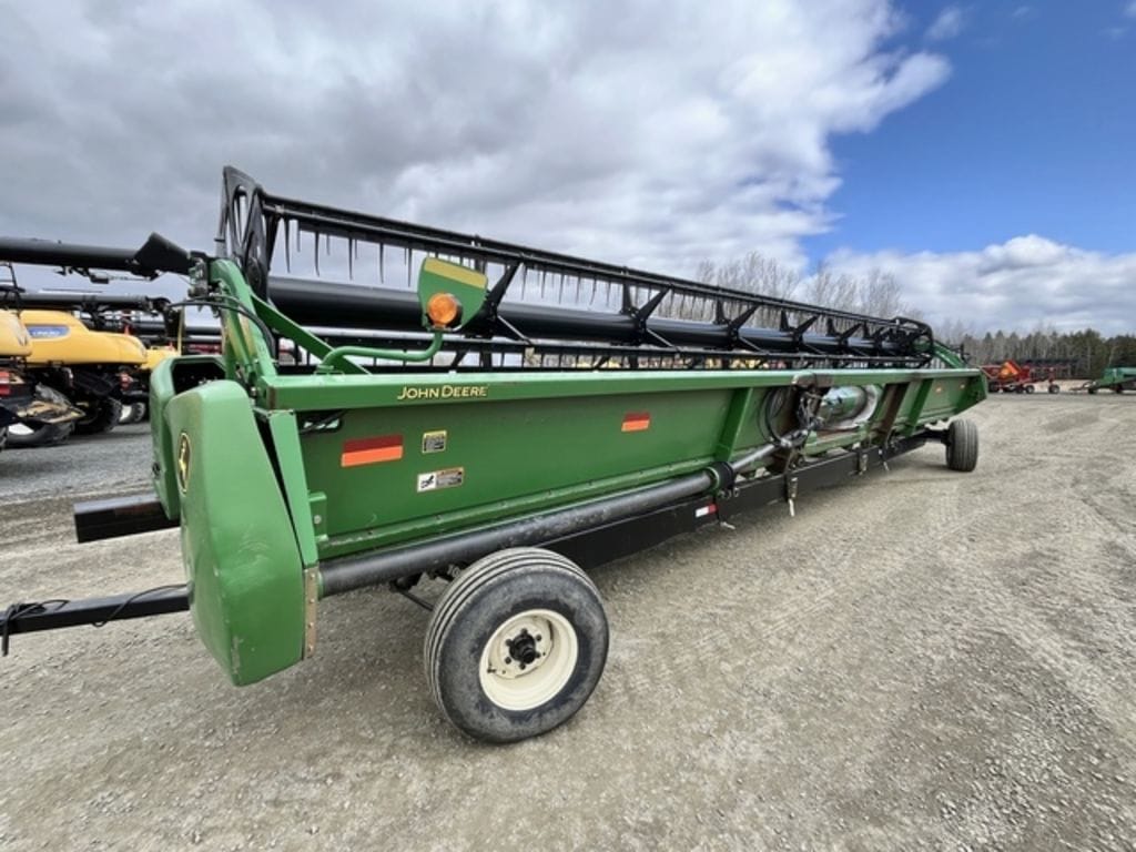 John Deere 635F Equipment Image0