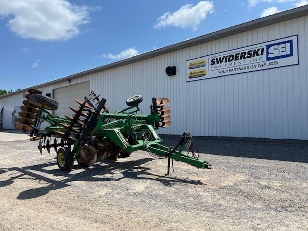 Image of John Deere 637 Primary image