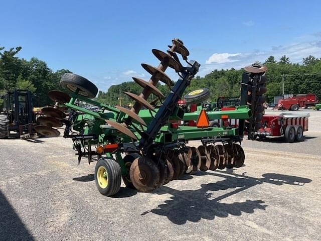 Image of John Deere 637 equipment image 4
