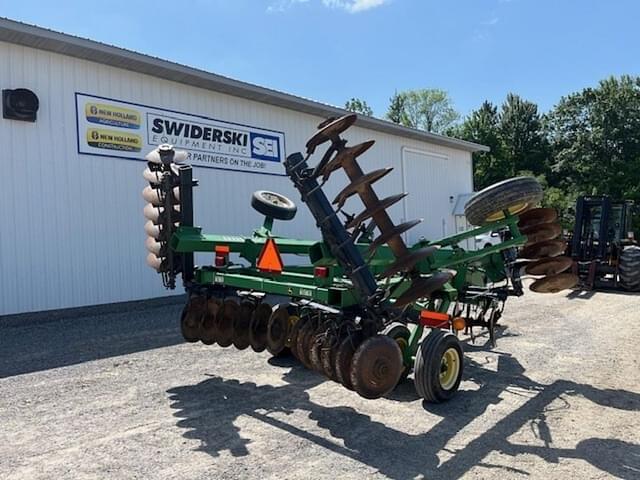 Image of John Deere 637 equipment image 2