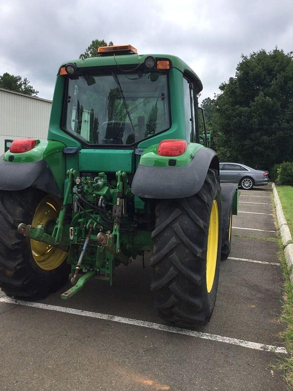 Image of John Deere 6420 equipment image 4