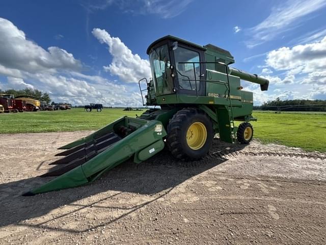 Image of John Deere 6620 Titan II equipment image 1