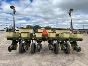 John Deere 7000 Image