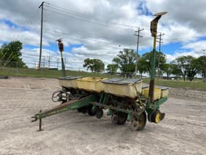 John Deere 7000 Image