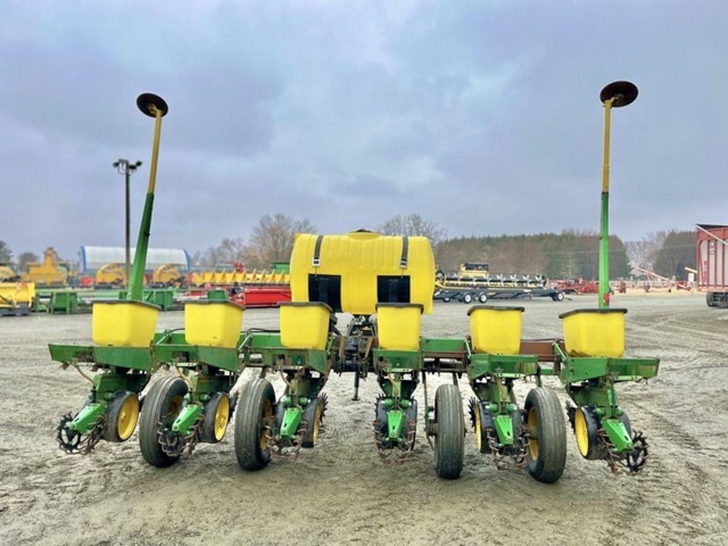 Image of John Deere 7000 Image 1