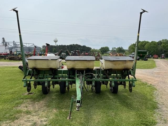 Image of John Deere 7000 equipment image 1