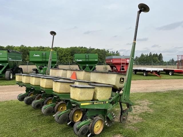 Image of John Deere 7000 equipment image 4