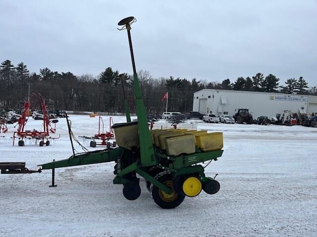 Image of John Deere 7000 equipment image 3