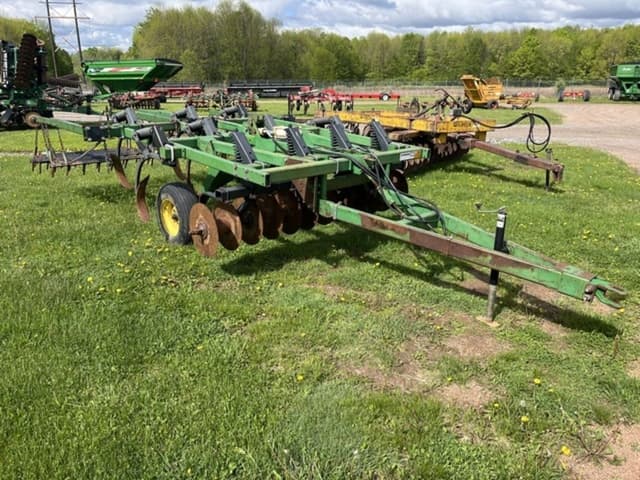 Image of John Deere 714 equipment image 2