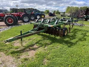 John Deere 714 Image