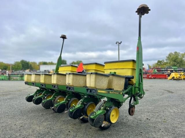 Image of John Deere 7200 equipment image 3
