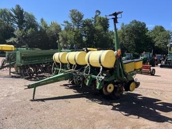 Main image John Deere 7200
