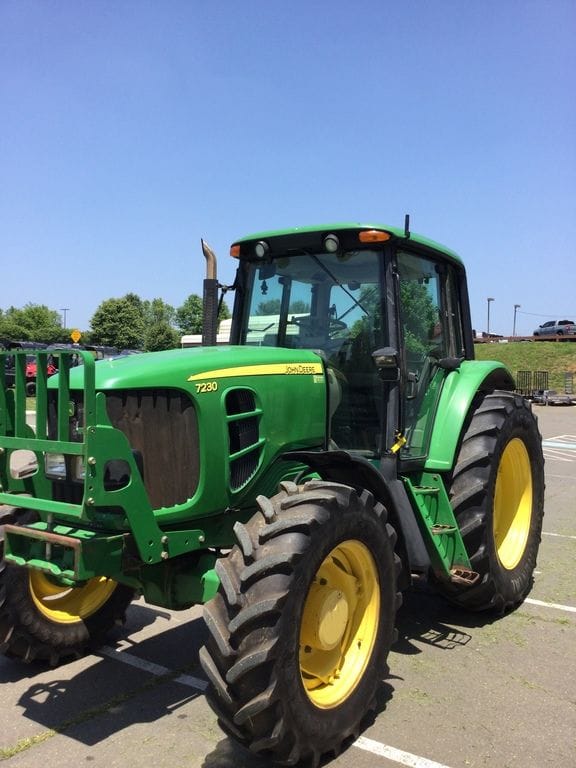 Main image John Deere 7230