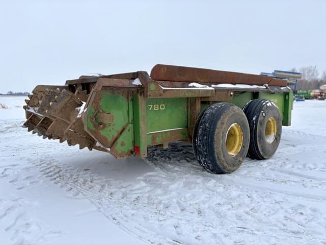 Image of John Deere 780 equipment image 4